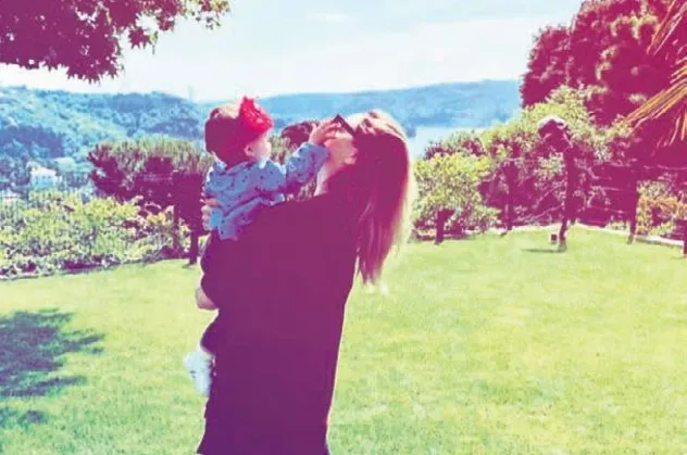 Hadise ile Kaan Yıldırım çocuk provalarına başladı!