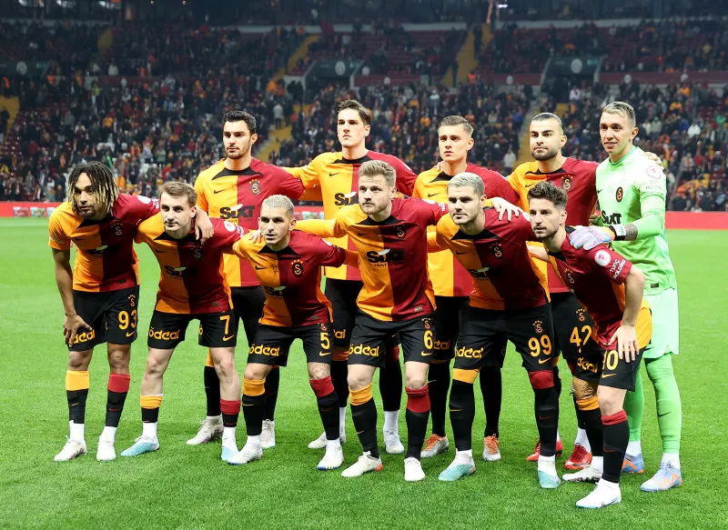 Galatasaray'da flaş ayrılık! Yıldız isim gitmek istiyor - 1