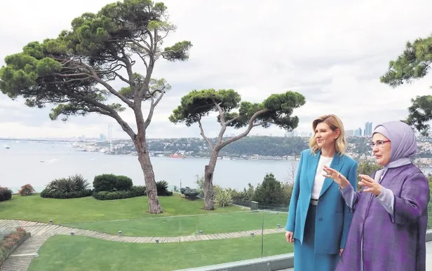 baskan-erdoganin-devreye-girmesiyle-rusyada-esir-olan-5-komutan-ailelerine-kavustu-1664923429094.jpeg Başkan Erdoğan'ın devreye girmesiyle Rusya'da esir olan 5 komutan ailelerine kavuştu-2