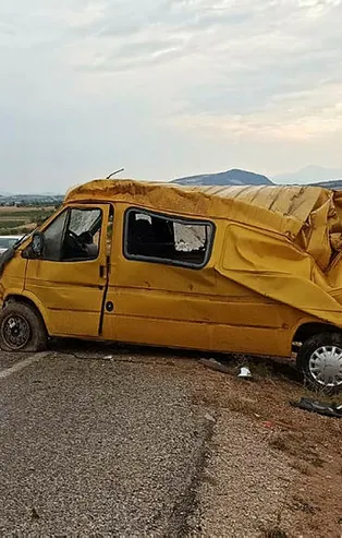 Denizli'de korkunç kaza! 1’i ağır 3 yaralı