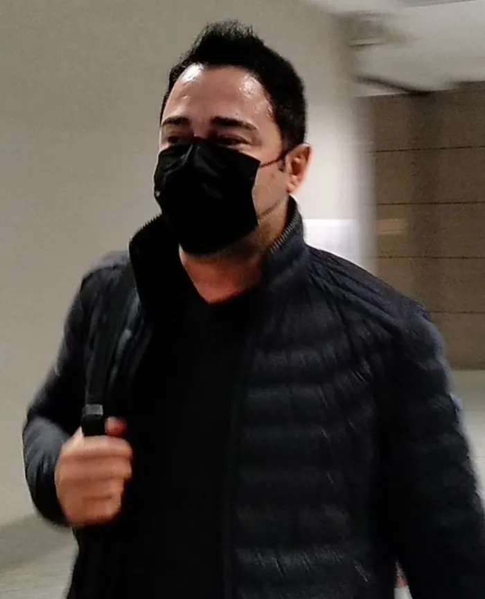 eglence-mekaninda-taskinlik-polislere-kufur-esiyle-birlikte-gozaltina-alinan-sarkici-atilla-tas-tutuklandi-1703340025834.jpeg Eğlence mekanında taşkınlık polislere küfür! Eşiyle birlikte gözaltına alınan şarkıcı Atilla Taş tutuklandı-4