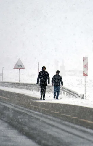 HAVA DURUMU | Meteorolojiden kar ve sağanak yağış uyarısı! O iller tek tek açıklandı! Kuvvetli geliyor | 24-28 Kasım