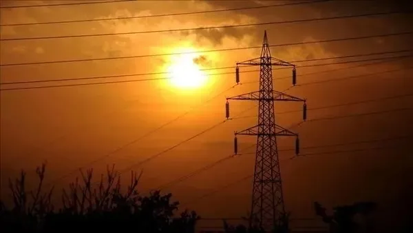 elektrik-altyapisina-28-milyar-dolarlik-yatirim-plani-1789599072349.jpeg Türkiye’nin elektrik altyapısında dev yatırım! 2035’e kadar 28 milyar dolarlık enerji hamlesi-4