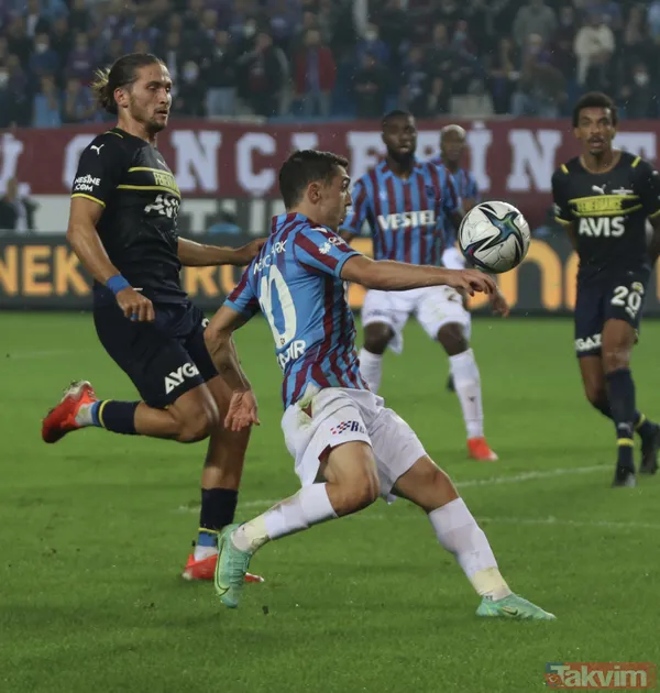 Trabzonspor - Fenerbahçe maçı nefes kesti! İşte heyecan dolu maçtan ekrana yansımayan kareler... - 9