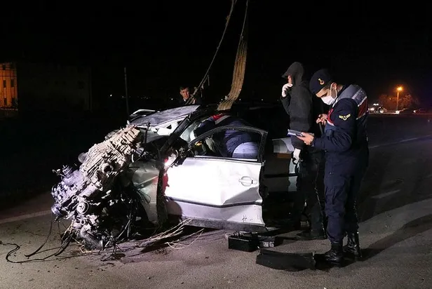 Son dakika: Yeni yılın ilk dakikalarında katliam gibi kaza! Aksaray'da 2 otomobil çarpıştı: 7 kişi hayatını kaybetti-4