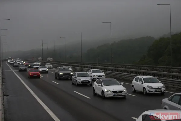 İstanbul'dan büyük kaçış! Bolu ve Düzce kesiminde bayram trafiği başladı - 8