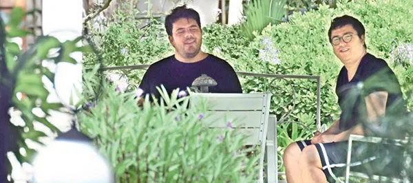 'Detoks kampında açlıktan tavuk kovaladık'-1