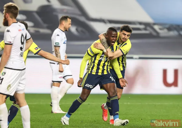 Bu Beklentiler Işığında Oynanan Oyunun İlk Yarısında Enerjisi Olmayan, Hareketsiz Ve Akıl Koyulmamış, Saha İçinde De Kendi Yarı Alanında Oyunu Kabul Eden...