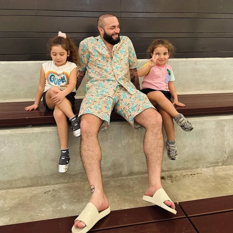 berkay-3-kez-baba-oluyor-unlu-cift-bebek-beklediklerini-boyle-duyurdu-1772863619914.jpg Berkay 3. kez baba oluyor! Ünlü çift bebek beklediklerini böyle duyurdu-3