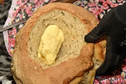 Gümüşhane’nin Torul ilçesine bağlı Cebeli köyünde ekmek, 200 yıllık ekşi mayayla yapılıyor