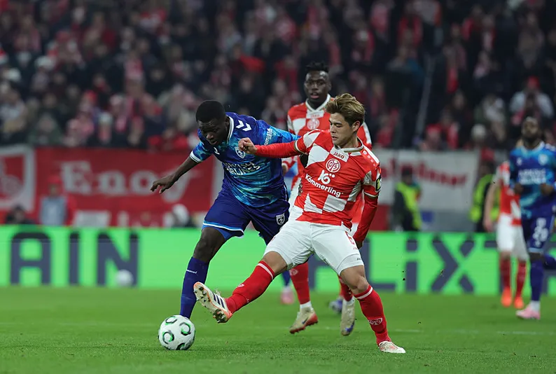 Buruk sevinçle son 32 turuna!