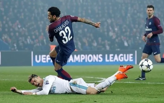 Dünya Alves'in bu hareketini konuşuyor-3