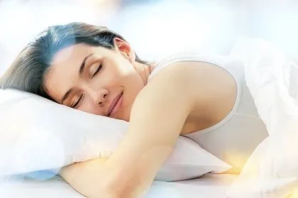 Doğru uyku pozisyonunun düzelttiği hastalıklar