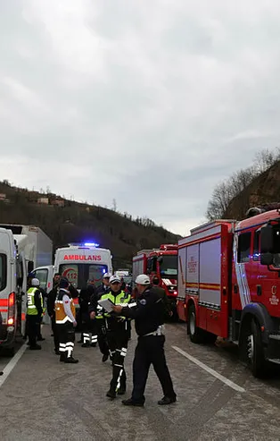 Ordu'da yolcu otobüsü ile cip çarpıştı