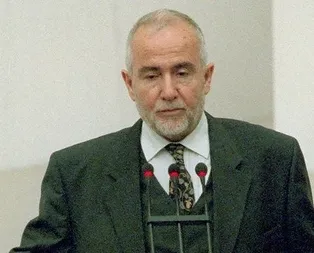 Eski Bakan vefat etti