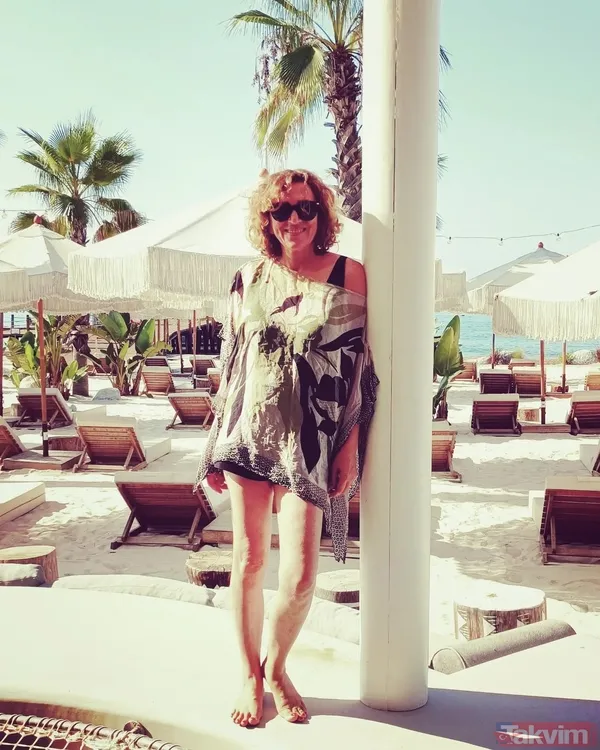 Çocuklar Duymasın'ın Meltem'i Pınar Altuğ'un 30 yıl önceki haline bakın! Kraliçe olduğu geceden paylaştı! İşte 19’luk Pınar Altuğ ve annesi... - 33