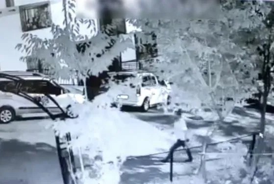 Kundakçı üvey kardeş dehşeti