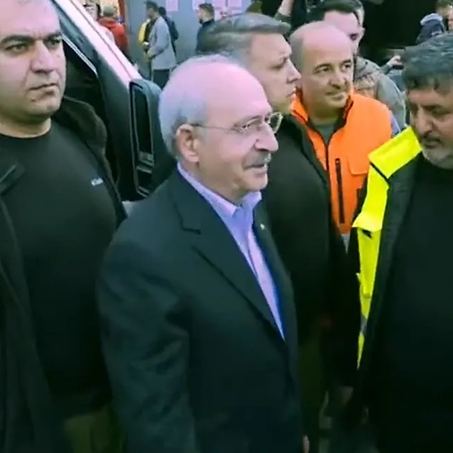 Saadet Partililerin Mücahid ilan ettiği 6lı koalisyonun adayı CHPli Kılıçdaroğluna deprem bölgesinde sert tepki: Erbakanın kemikleri sızlıyor