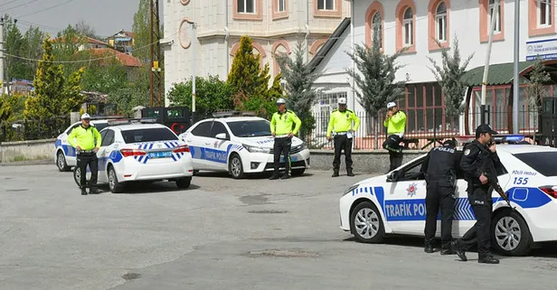 Son dakika: Ankara'da polis uygulama noktasına araç daldı: 1 şehit