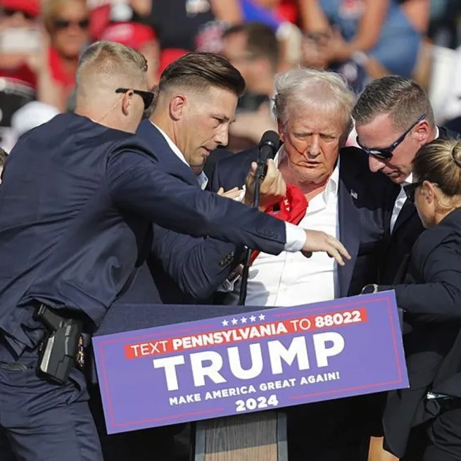 Suikast girişiminde rapor ortaya çıktı: Trumpın yaralanmasına merminin mi yoksa metal parçasının mı neden olduğu tartışılıyor