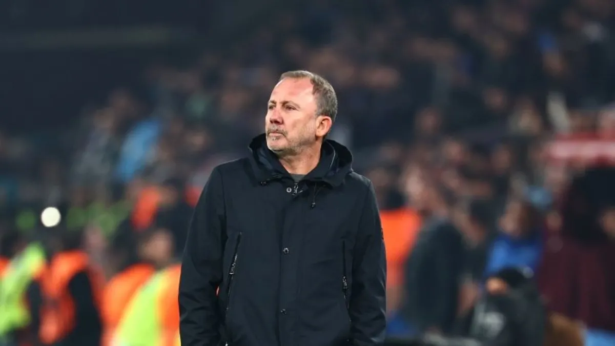 Sergen Yalçın Trabzonspor maçının ardından Takvim.com.tr'nin sorusunu yanıtladı: "Kadroda düşünmediğimiz bir oyuncu"