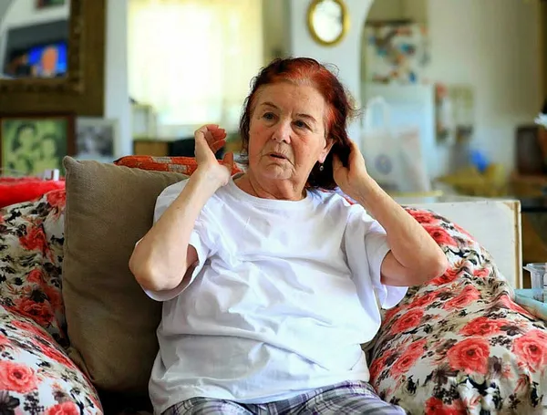 yesilcam-yildizi-fatma-girikin-saglik-durumunda-yeni-gelisme-apar-topar-hastaneye-kaldirilmisti-1627138460453.jpg Yeşilçam yıldızı Fatma Girik’in sağlık durumunda yeni gelişme! Apar topar hastaneye kaldırılmıştı...-4