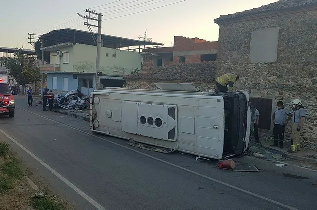 İzmir'de feci kaza! Ölü ve yaralılar var