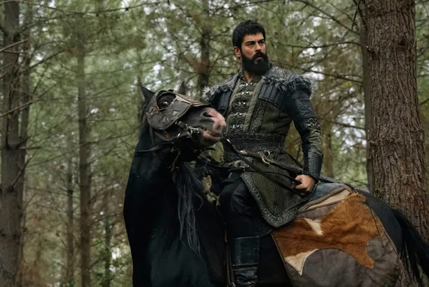 onumuzdeki-hafta-seyirci-dugun-bayram-edecek-hepsi-tek-tek-basliyor-alparslan-buyuk-selcuklu-kurulus-osman-camdaki-kiz-destan-aziz-1641808076418.jpg Hepsi tek tek başlıyor! Alparslan Büyük Selçuklu, Kuruluş Osman, Camdaki Kız, Destan, Aziz... Önümüzdeki hafta seyirci düğün bayram edecek!-4