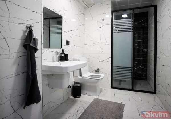 İzmir'de 30 Ekim 2020'de yaşanan depremde evleri yıkılan veya ağır hasar gören depremzedeler için yapılan konutlar cuma günü Başkan Recep Tayyip Erdoğan'ın...