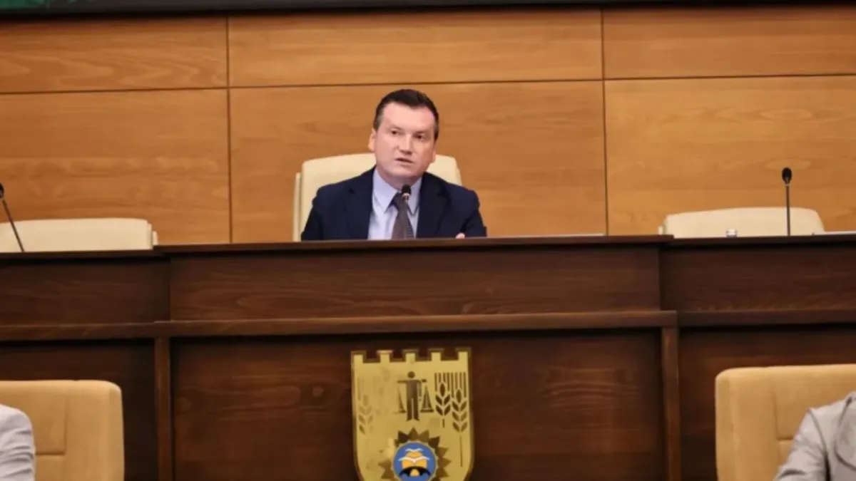 CHP'li Silivri Belediyesi'ne yolsuzluk operasyonu: Bora Balcıoğlu'nun da aralarında olduğu 18 zanlı adliyede