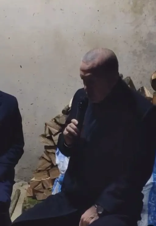 baskan-recep-tayyip-erdogan-baba-ocagi-rizede-ak-parti-gucunu-cok-daha-farkli-yerlere-ulastiracak-1736024572628.jpeg