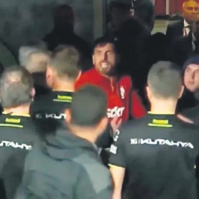 İlk yarı sona erdi ortalık karıştı!