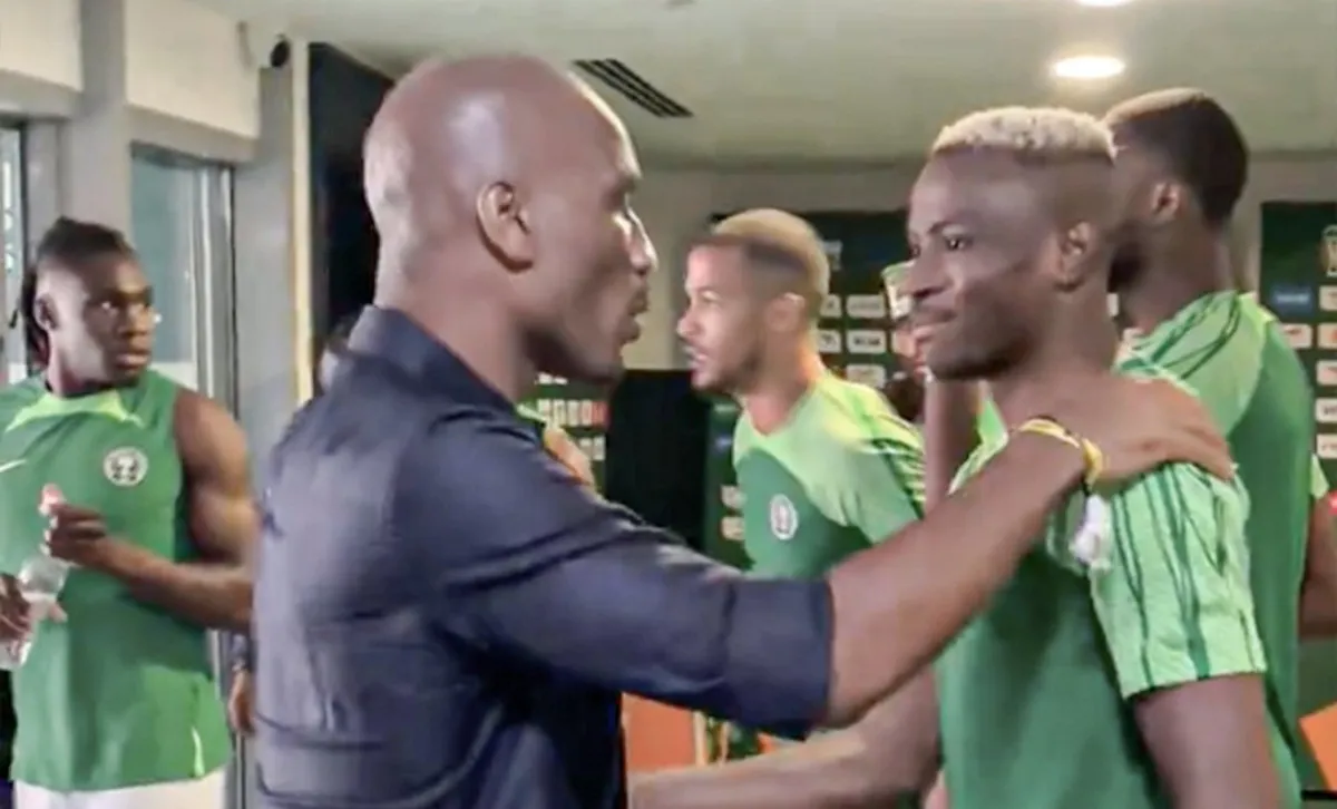 Victor Osimhen'in dünya yıldızlığına uzanan yolculuğu! Galatasaray'ın yeni yıldızı çöplerde ayakkabı aradı sokakta su sattı - 20