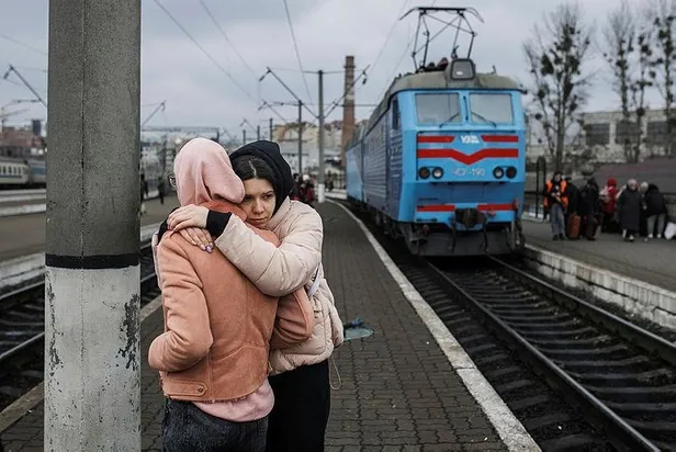 Dakika dakika Rusya Ukrayna savaşı! Rusya lideri Putin: Ukrayna'daki askeri altyapıyı yok etme çalışmaları neredeyse tamamlandı-12