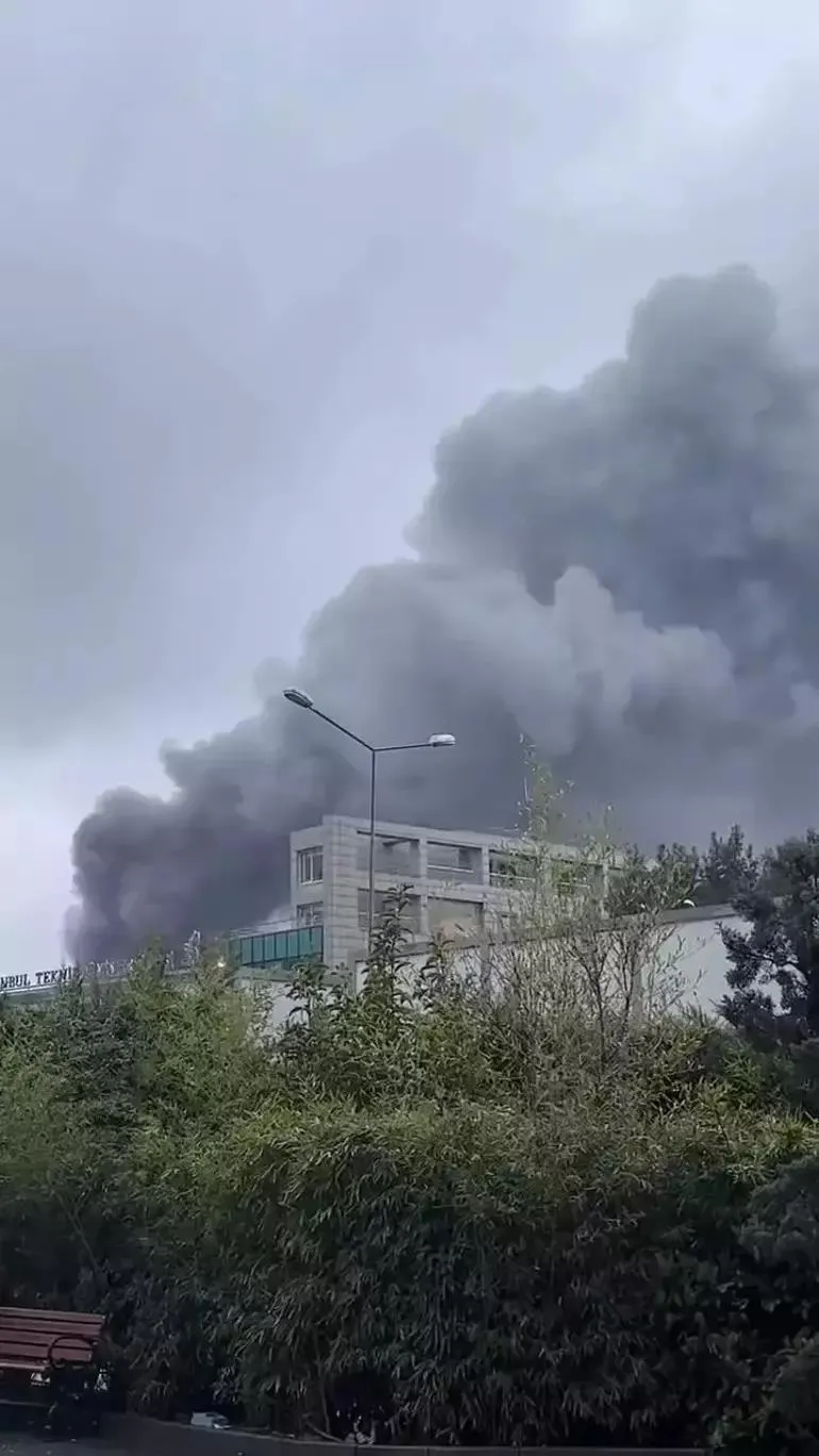 son-dakika-istanbul-teknik-universitesi-itu-ayazaga-kampusunde-yangin-1709704762160.jpeg İstanbul Teknik Üniversitesi (İTÜ) Ayazağa kampüsündeki yangın kontrol altına alındı! Valilik duyurdu... Soruşturma başlatıldı-3