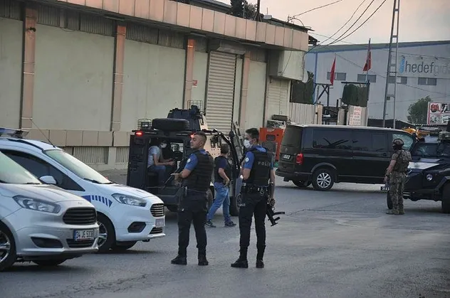 Son dakika: İstanbul'da hareketli dakikalar! Uzun namlulu silahlarla hırsızlık ihbarı polisi harekete geçirdi