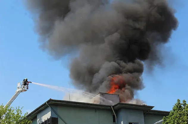 Denizli'de 112 istasyonunda korkutan yangın