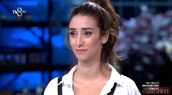 Masterchef Ayyüce bambaşka biri oldu 'camsız evde yaşadım' diyordu! Pembe saçlarını gören küçük dilini yuttu Ayyüce Kamit... - 25