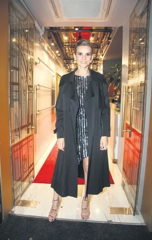 İyiliği paylaştılar! Burak Sağyaşar, Hatice Şendil ve Esra Erol...