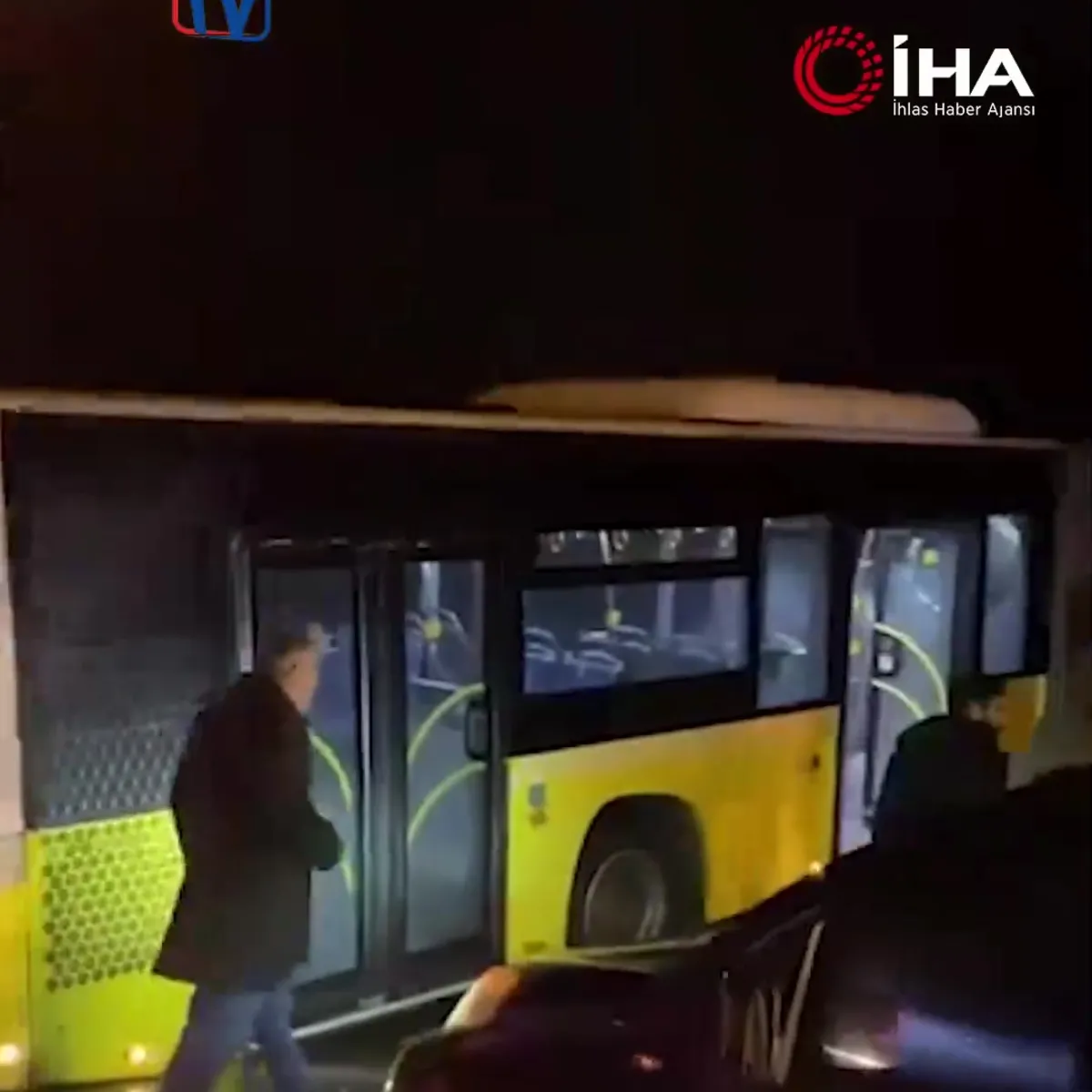 Arnavutköy’de İETT otobüsü ormanlık alana uçtu