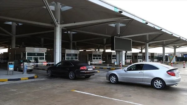 son-dakika-icisleri-bakanligi-81-il-valiligine-genelge-gonderdi-ulkeye-girislerde-pcr-testi-ve-antijen-testine-1654030508838.jpg SON DAKİKA: İçişleri Bakanlığı 81 il valiliğine genelge gönderdi! Ülkeye girişlerde PCR testi ve antijen testine bakılmayacak-2