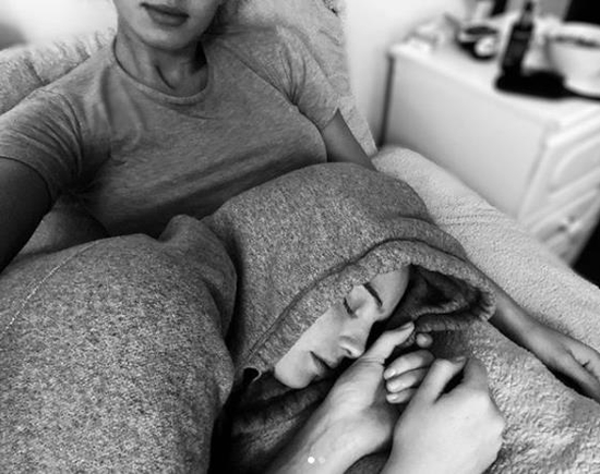 Victoria's Secret modeli Alexina Graham coronavirüse yakalandı-1