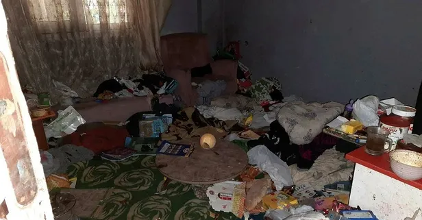 Gebze'de çöp ev görenleri şaşkına çevirdi! Evden tam 5 kamyon çöp çıkarıldı