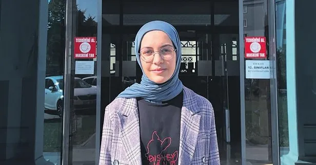 Kartal Anadolu İmam Hatip Lisesi 11. sınıf öğrencisi olan İclal Dağcı 17 yaşında 8 dil biliyor