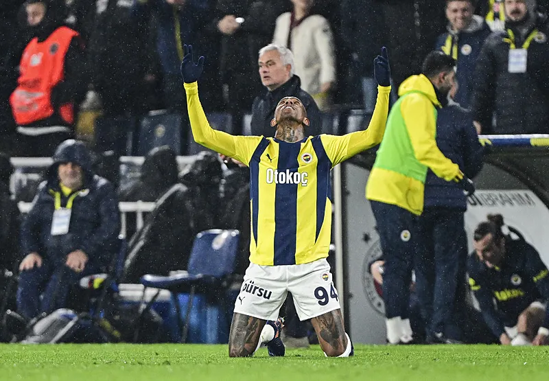 Galatasaray istemedi Fenebahçe transferde bombayı patlatıyor! - 4