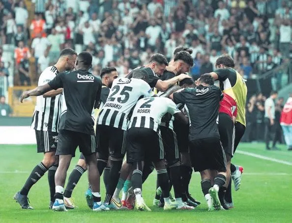hatayspor-macinda-ters-dusme-sonrasi-kolunda-kirik-olusan-edin-viscanin-sakatligi-cok-buyuk-bir-sok-etkisi-yar-1660428638462.jpeg Hatayspor maçında ters düşme sonrası kolunda kırık oluşan Edin Visca’nın sakatlığı çok büyük bir şok etkisi yarattı-10