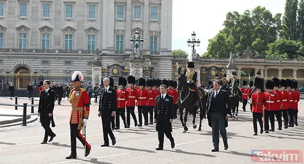 Kraliçe Elizabeth'in kara kutusu Uzun Paul 44 yıl yanından hiç ayrılmadı! İşte Paul Whybrew'in ilginç öyküsü - 5
