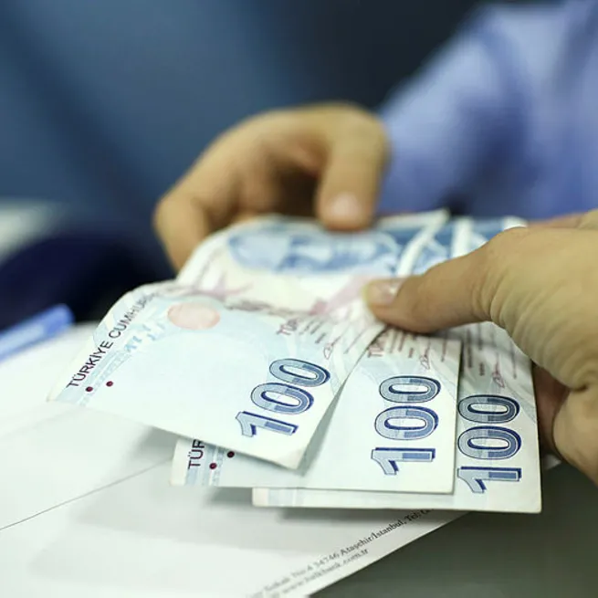 EYT’LİYE 9.500 TL DETAYI! Maaş ve ikramiye için son gün! Fark ödemesi olacak mı?