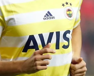 Fenerbahçeli yıldızdan şok paylaşım! Sosyal medyada olay yarattı