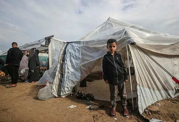 catismalara-insani-ara-bmgk-gazzedeki-insani-durumla-ilgili-5-karar-tasarisini-oylamaya-hazirlaniyor-1700064664681.jpeg 'Çatışmalara insani ara!' BM Güvenlik Konseyi Gazze'de talep edilen karar tasarısını kabul etti-5